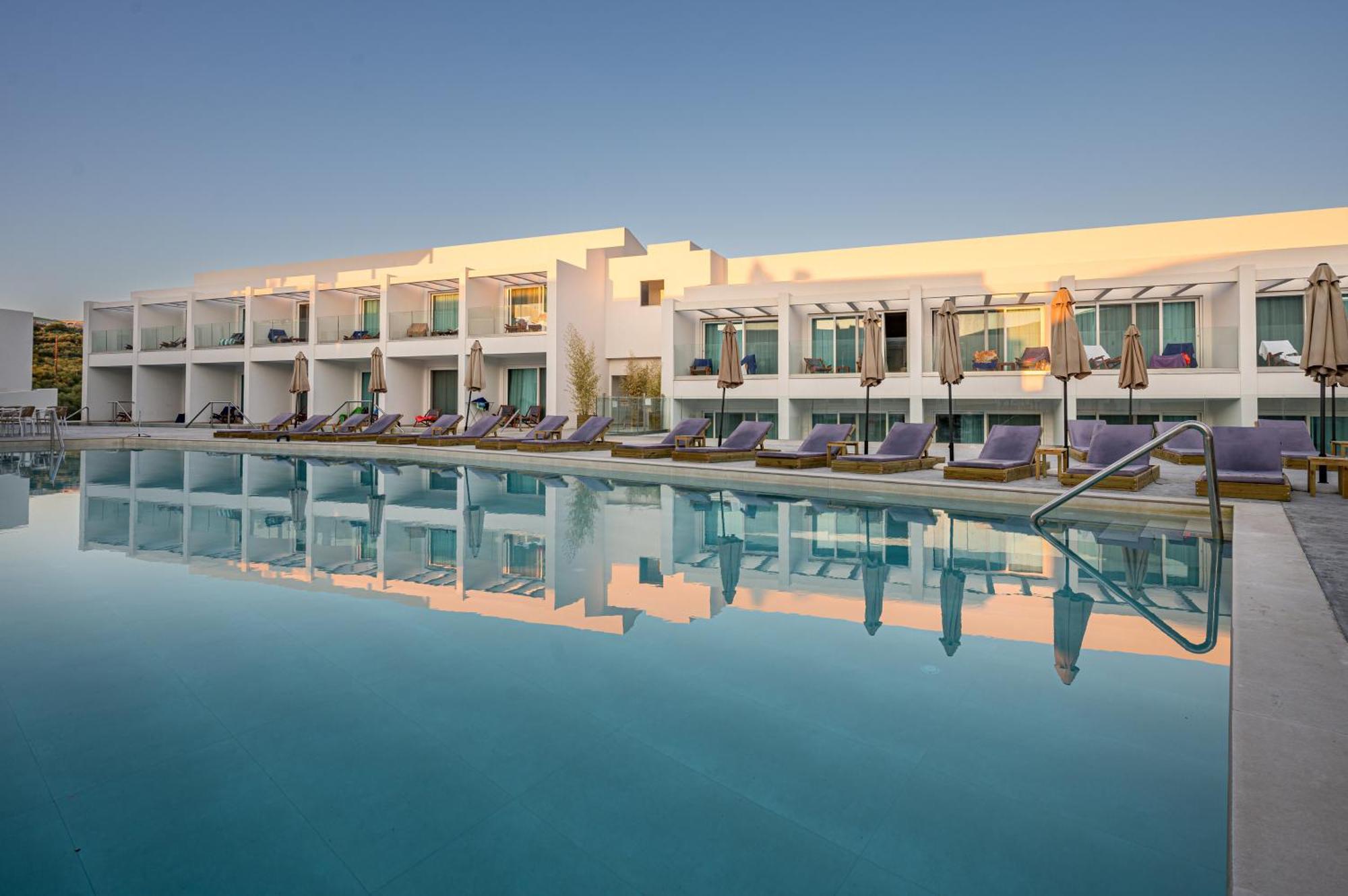Mirage Bleu Hotel Tragaki Exteriör bild