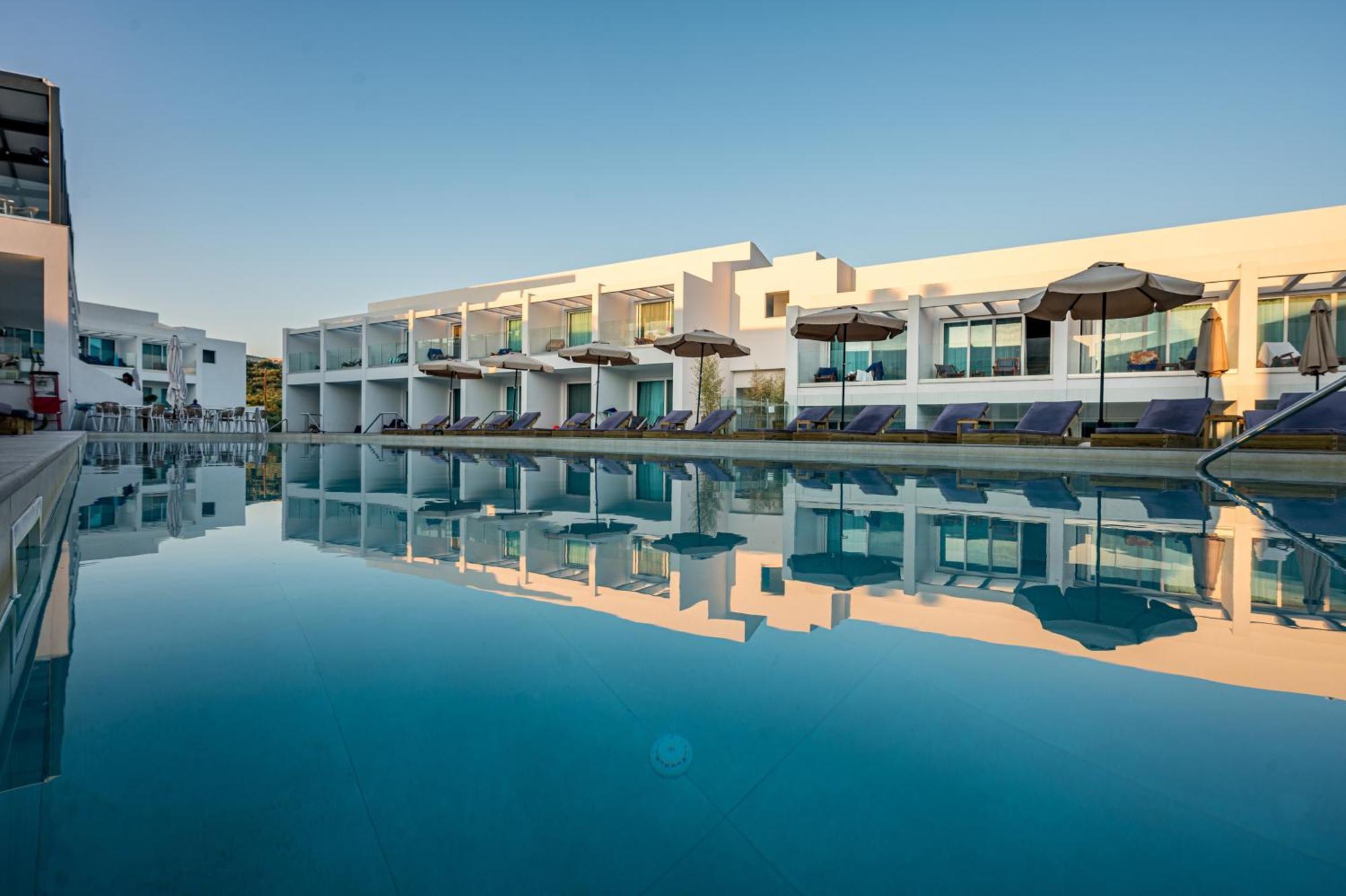 Mirage Bleu Hotel Tragaki Exteriör bild